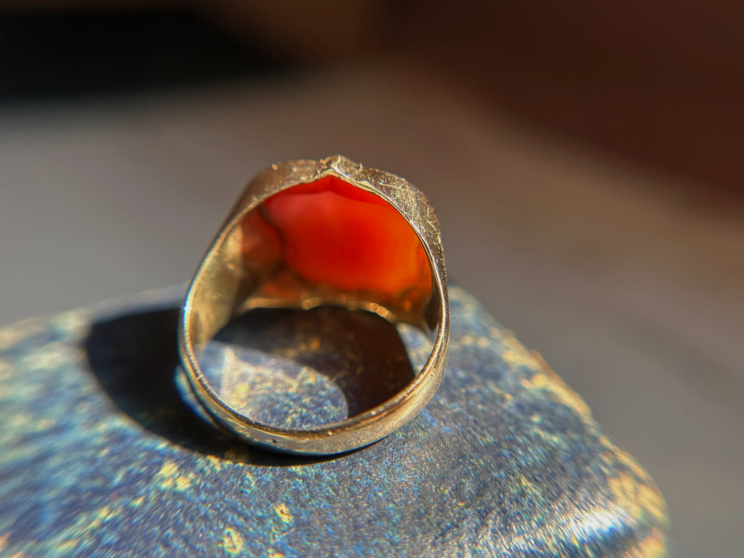 Vintage 14k sardonyx shield signet size 7.75