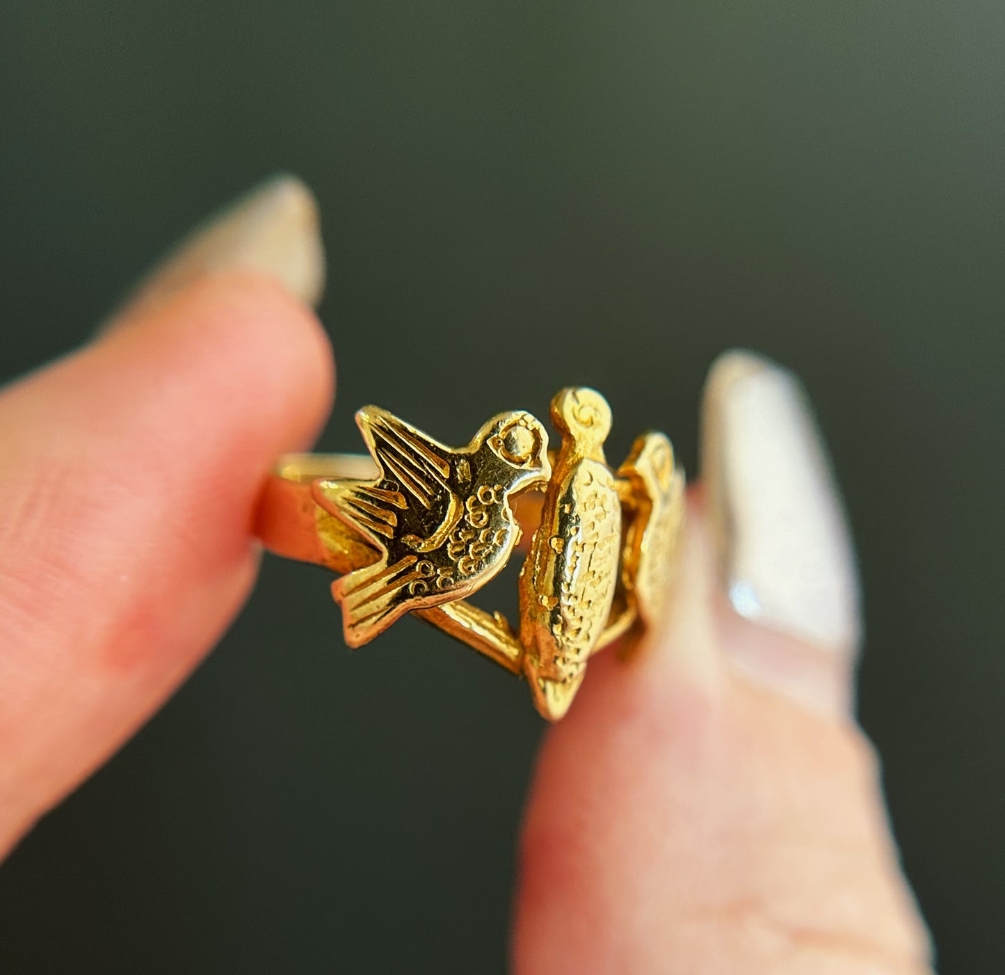 Vintage 14k Carved Bird Ring size 6.25
