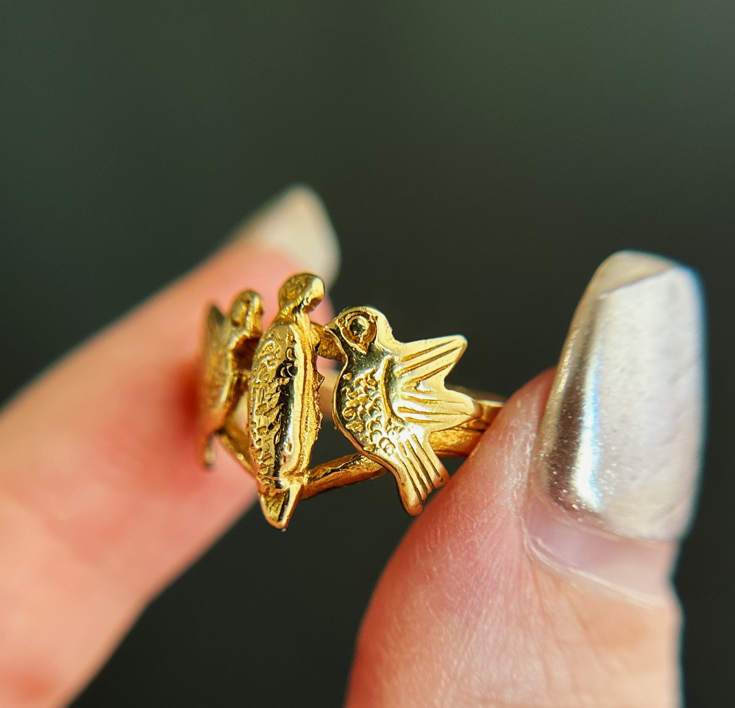 Vintage 14k Carved Bird Ring size 6.25