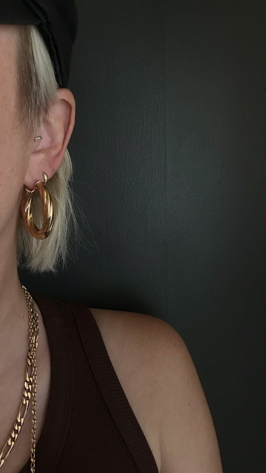 14k Twisted Oval Hoops