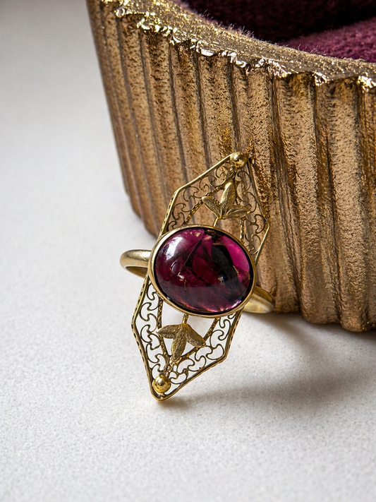 Antique Victorian 14k Cabochon garnet Ring size 7.5