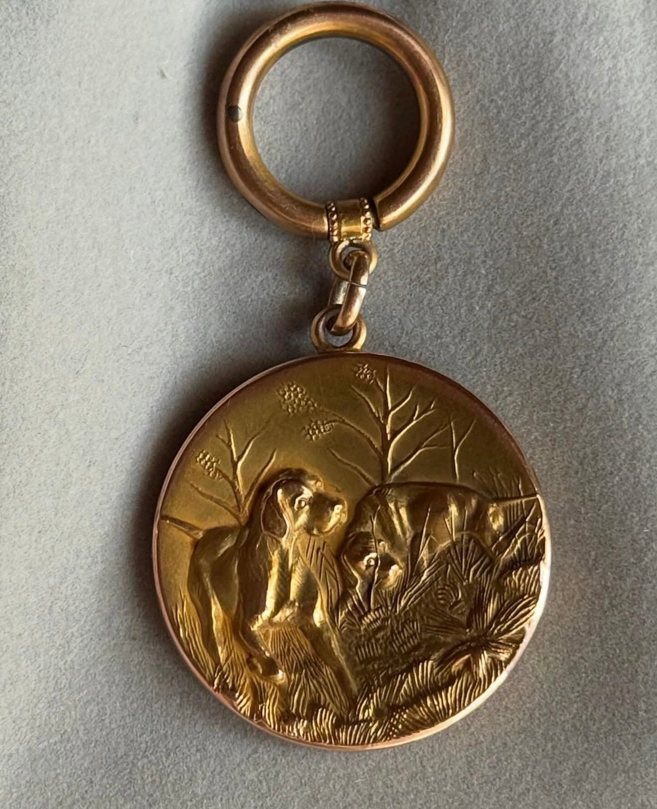Antique 10k Yellow Gold Hunting Dog Locket