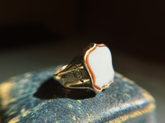 Vintage 14k sardonyx shield signet size 7.75