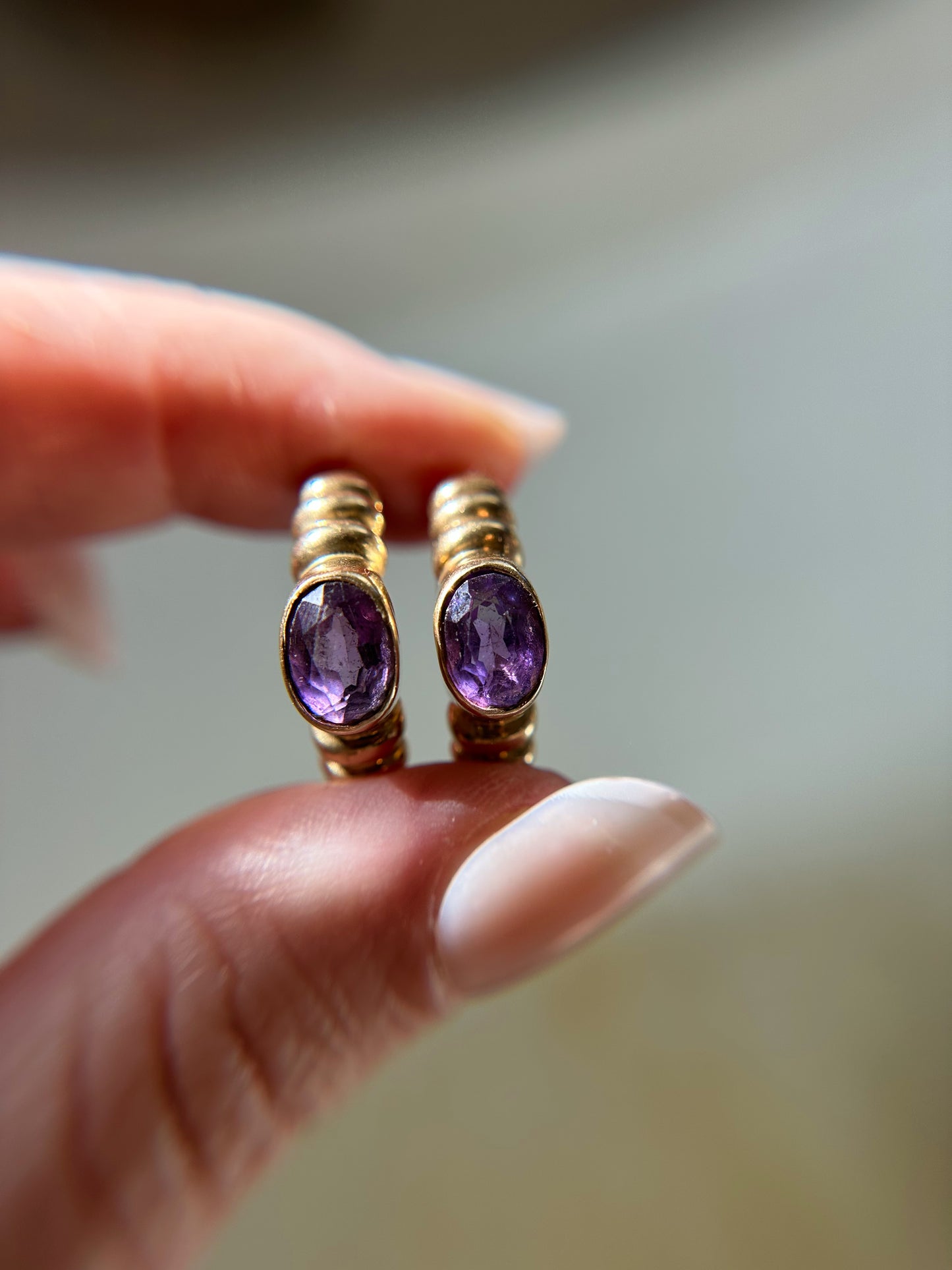 14k Ribbed Amethyst Earrings