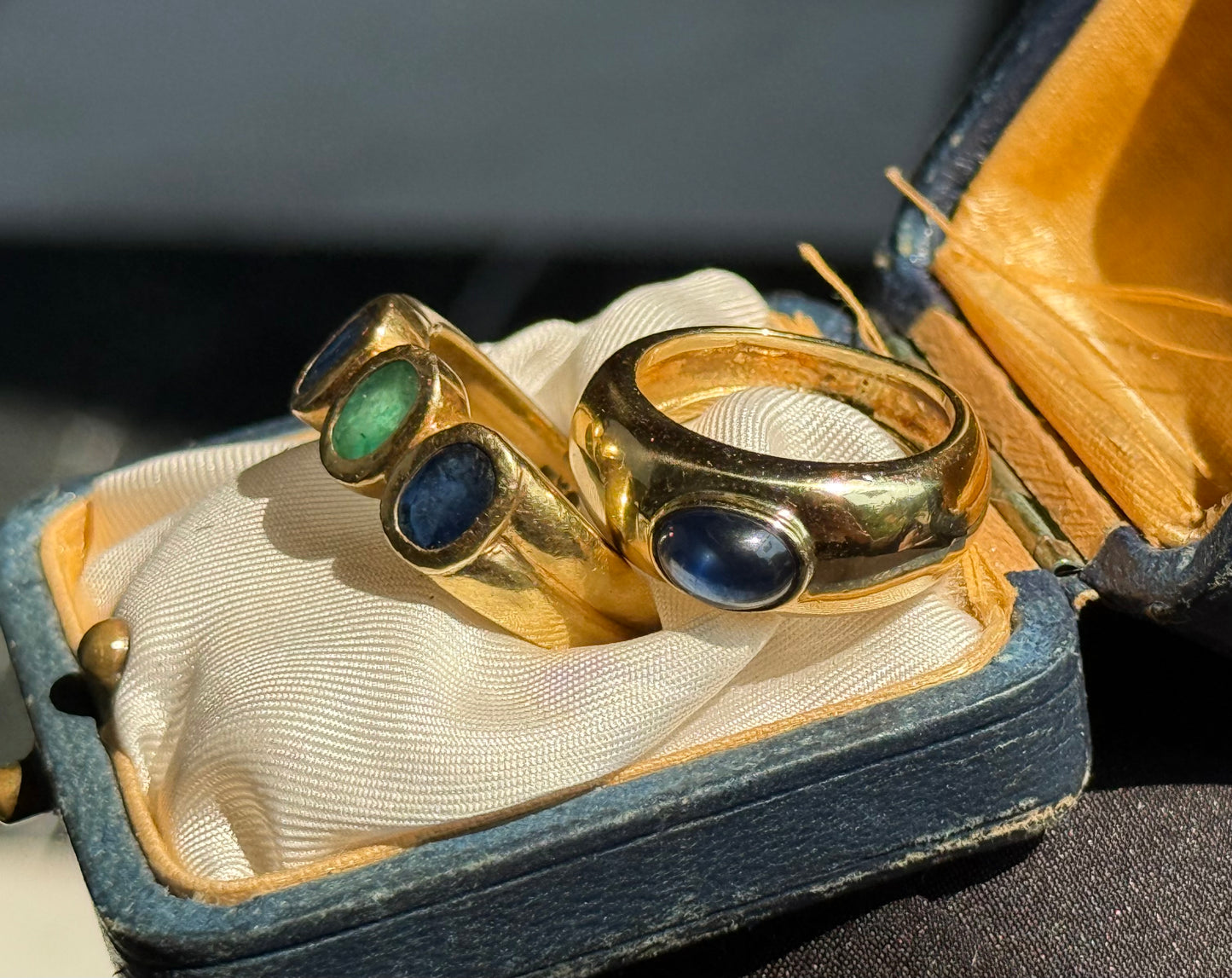 18k Sapphire Bombe/Dome Ring - 4.5 (sizable up to a 6.5)