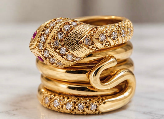 Vintage 18k Coiled Snake Ring