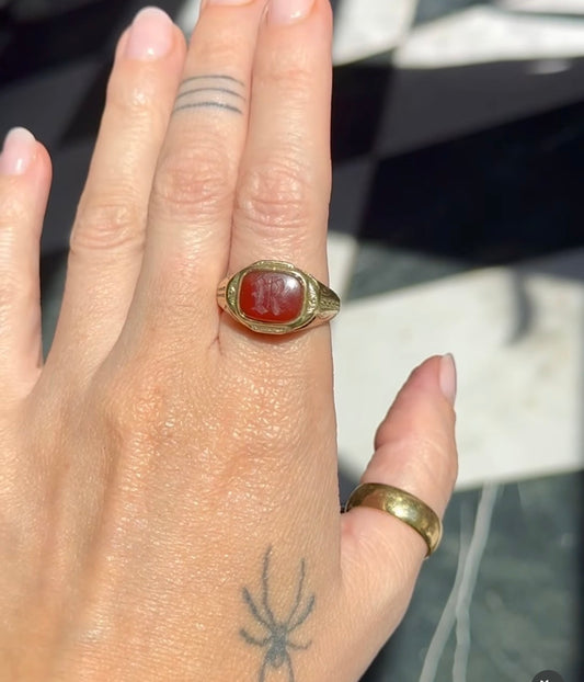 Vintage 14k Carnelian R Signet