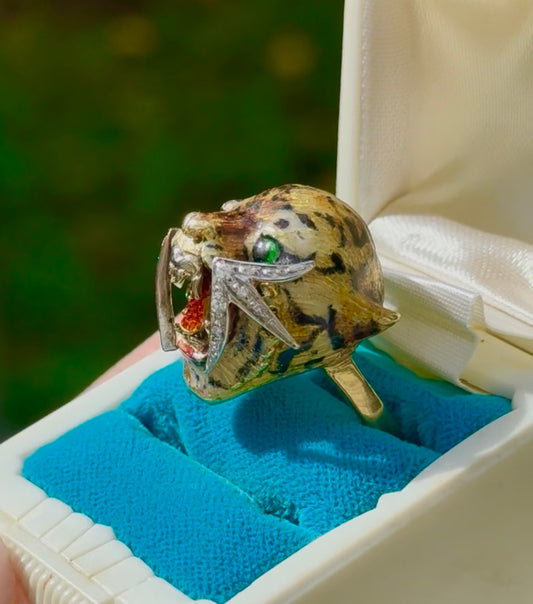 Vintage 18k Enameled Tiger Head size 7.25