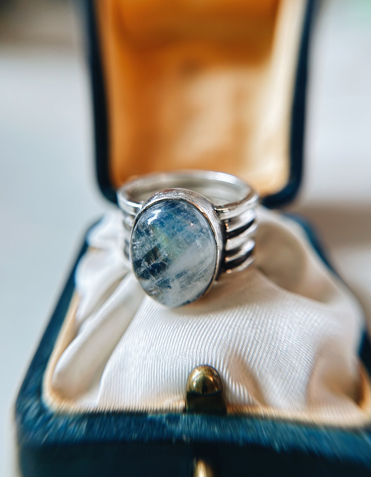 Vintage Chunky Sterling Quartz Ring size 6